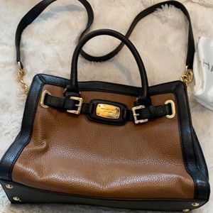Michael Kors | Belted Hamilton, Medium Frame Out Luggage Satchel | Black & Tan